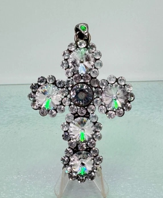 Vintage 1980s Silver-Plated Brass Cross Pendant – Radiant Rhinestone Elegance